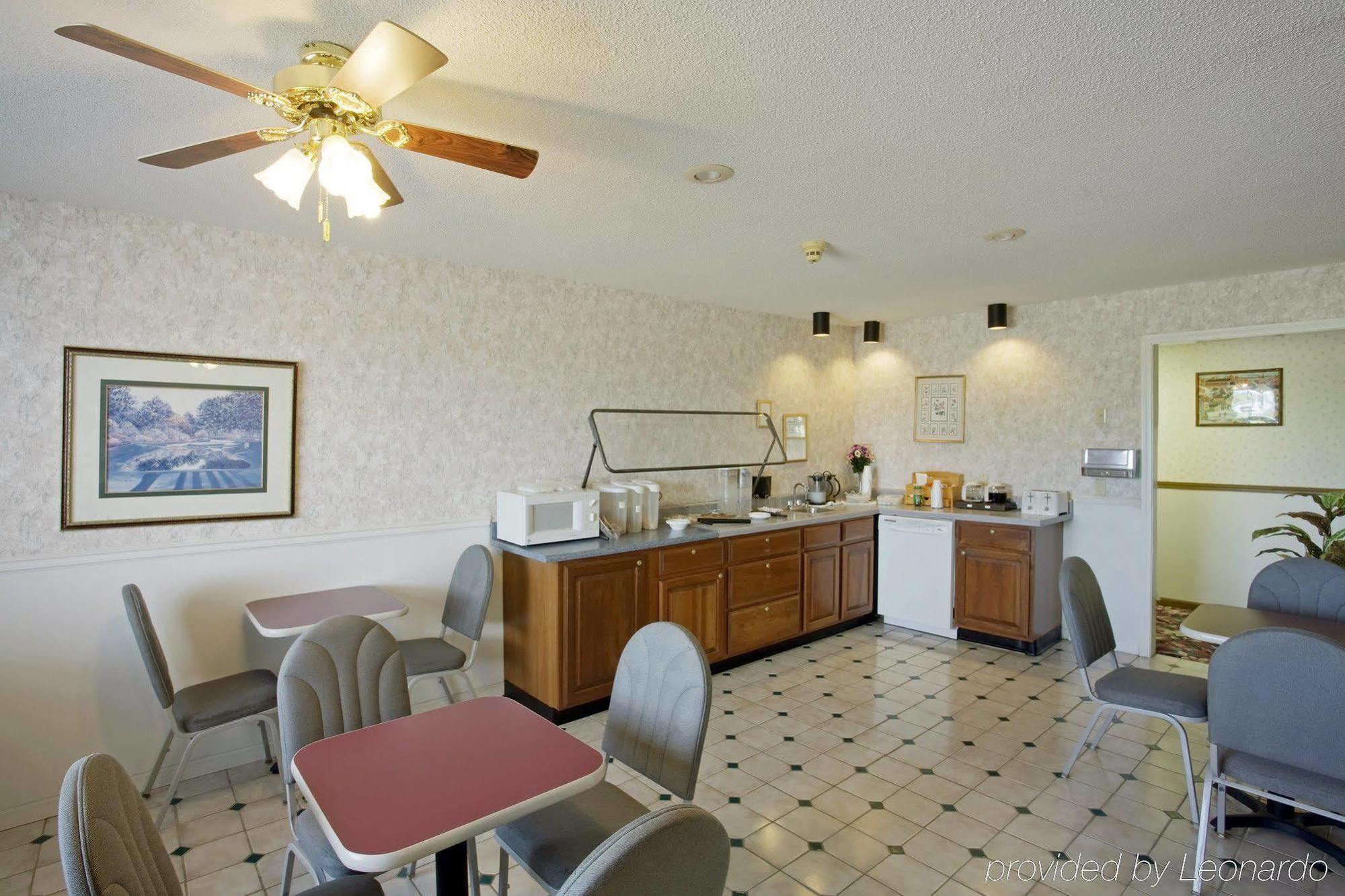Americas Best Value Inn-Holts Summit/Jefferson City Restaurant photo